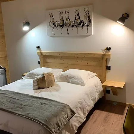 Chalet 15 Pers Le Pourquoi Pas Grand Standing 5 Etoiles Jacuzzi Sauna 5 Chambres Salle De Bains Privatives * La Bresse
