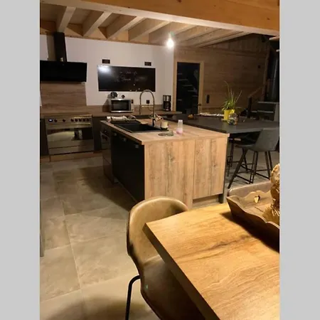 Chalet 15 Pers Le Pourquoi Pas Grand Standing 5 Etoiles Jacuzzi Sauna 5 Chambres Salle De Bains Privatives Chalet La Bresse